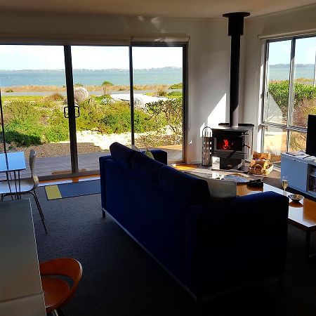 Coorong Waterfront Retreat Villa Meningie Dış mekan fotoğraf
