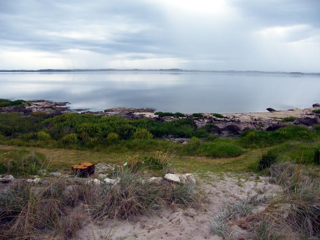 Coorong Waterfront Retreat Villa Meningie Dış mekan fotoğraf